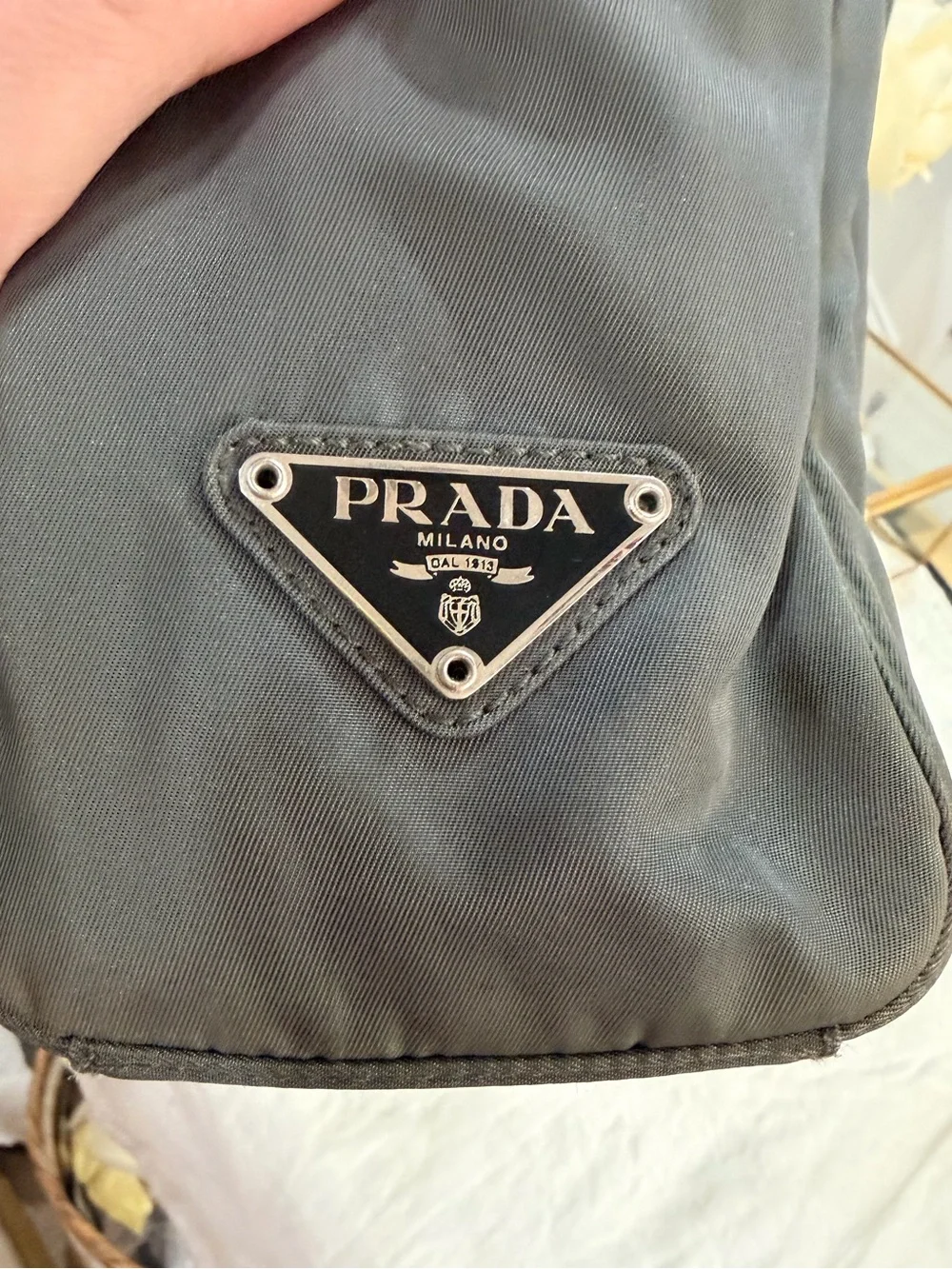 Prada Vintage
Tessuto Nylon Top Handle Bag & LARGE Prada Dustie 🔺 - Picture 14 of 17